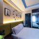 TWO PALMTREE VILLAS NEWPORT BOULEVARD NEAR NAIA 3 PASAY CITY, Manila - Fotografie 4