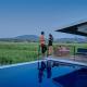 SaffronStays Onellaa, Nashik - infinity pool villa surrounded by a vineyard, Nashik - Φωτογραφία 10
