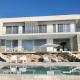 Kuro Beach House - Oceanfront Luxury & 25m pool