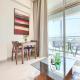 Perfect Studio Getaway Next to the Iconic Creek Harbour, Azizi Aliyah, Al Jaddaf, by Deluxe Holiday Homes, Dubai - Foto 10