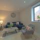 Family apartment sleeps 6 in botanic Queens area Belfast - Photo 4