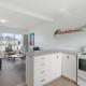 Renovated Takapuna 2BR Apt l Parking l Skytower, Окленд - Фото 9