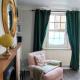 Windsor Cottage: Cosy, Charming, Full of Character, Windsor - Photo 2
