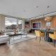 Luxury Downtown Apartment with Private Jacuzzi, Tromsø (photo 4)