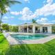 Seven Palms Waterfront, Heated Pool & Private Dock -Walk to beach! West Palm Beach - Foto 8