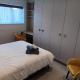 Modern 1 BR flat with Air Con, Borehamwood (fotografie 5)