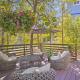 Chic Lake House w/ Furnished Deck & Hot Tub!, Lake Arrowhead (fotografie 3)