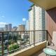 Studio Unit at the Royal Garden, in Waikiki ワイキキ・ロイヤルガーデン, Honolulu - Photo 4