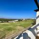 Quiet & Spacious Apt @ Golf Course w/ Roof Terrace San Roque - Zdjęcie 3