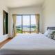 StayVista's Shivom Villa 1 - A Serene Escape with Views of the Valley and Lake, Lonavla - Foto 8