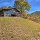 Private Hilltop Sanctuary with Panoramic Views!, Hiawassee