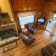 Serene Cabin in the Smokies w/ 2 Decks & Hot Tub!, Waynesville (zdjęcie 4)