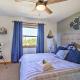 Walk to Bay & Boat Launch: Beach House in Avon, Avon (foto 10)