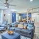 'Blue Cottage in the Bayou' w/ Private Yard!, Baton Rouge