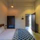 Two Villa by StayVista with Infinity Pool, Farm & Mountain Views, Modern Interiors, Karjat - Zdjęcie 5