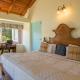 Hollyhock Cottage by VEO - Part of StayVista, Rāmgarh - Fotografie 7