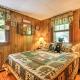 Pet-Friendly Cabin with Fire Pit, BBQ and Great Deck!, Williamsburg (photo 8)