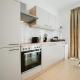 Chic Newly-Renovated Apartment Steps from Subway in Vienna's Hernals District, Wien - Foto 4
