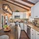 Tree-Lined Twin Peaks Cottage with Custom Stream, Twin Peaks (foto 7)