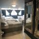 Unique city centre DJ apartment - sleeps 20, Liverpool (foto 8)
