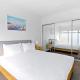 3Bdrm Beachside Town House with Ocean Views, Seaford (Foto 4)