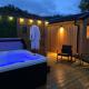 River Huts with Private Hot Tubs Inverness - Foto 1