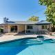 4 Bedroom West Hills Charmer with Pool and Jacuzzi, Los Angeles - Foto 2