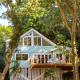 Casa Poco Loco - Villa at Luna Beach Roatan, Roatan