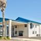 Super 8 by Wyndham Victoria - South - Hwy 59, Victoria (photo 2)