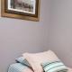 Quarto HOME OFFICE no CENTRO com Cama Box de solteiro - WIFI - TV - banheiro - Sala de Estar e cozinha - Apto compartilhado com Anfitriões experientes em hospedar - Superhost no BnB 5 estrelas, クリシウマ - 写真 4