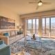 Beautiful Whittier Condo with Deck and Mtn Views!, Whittier (fotografie 4)