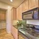 Beautiful Whittier Condo with Deck and Mtn Views!, Whittier (fotografie 10)