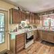 Riverside Cabin with 3 Decks in North Vernon!, North Vernon (fotografie 9)