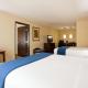 Holiday Inn Express & Suites Madison-Verona by IHG - Foto 4
