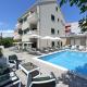 Villa Tećo - Moderne Apartments mit Pool und Meerblick