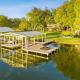 New Listing - Promo Price Waterfront Huge Yard, Kingsland