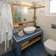 Ruby's summer house with spacious garden and free parking, Gavrio (foto 10)