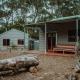 Three Little Pigs Escape - Main and Cabin - OFF GRID property, South Bruny (foto 5)