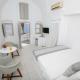 Vogue Suites, Oia (photo 5)
