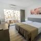 Hostal Anna Benidorm, Бенидорм (фото 5)