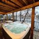 Cozy Cabin on the Lake w/ HotTub, Hopatcong