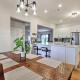 Modern Lakehouse with Stunning Views and Hot Tub!, Granger (fotografie 3)