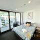 Light & Lovely in Canberra's CBD - 1BR Apt w/Carsp - Foto 4