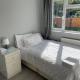 Entire Lovely 2 bedroom apartment with private garden & free street parking, London - Foto 5