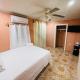 Coco Bahia Apartment, Six Huts (photo 2)