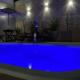Casa com piscina e um quarto com ar split pé na areia a 50 metros da praia, Prado - Foto 1