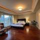 Lucky suite, two-bedroom suite with independent entrance in Richmond close to YVR - Foto 2