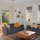 Holiday Home in Quiet Park for Families, Wemeldinge (zdjęcie 2)