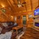 Voted #1 Cabin in Smokys! Spa, Arcade, Private, Creek, King Beds Sevierville - Foto 6