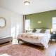 Hot Tub & Seasonal Pool -Sleeps 10- 4 min to OSF, Ashland (Foto 7)
